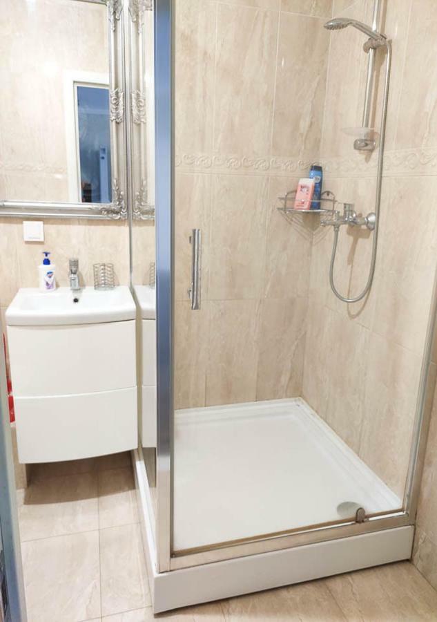 Grunvald Lux Apartment Kiev Bagian luar foto